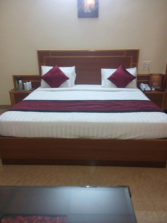 Capital O 4747 Imperial Hotel Katra 카트라 외부 사진